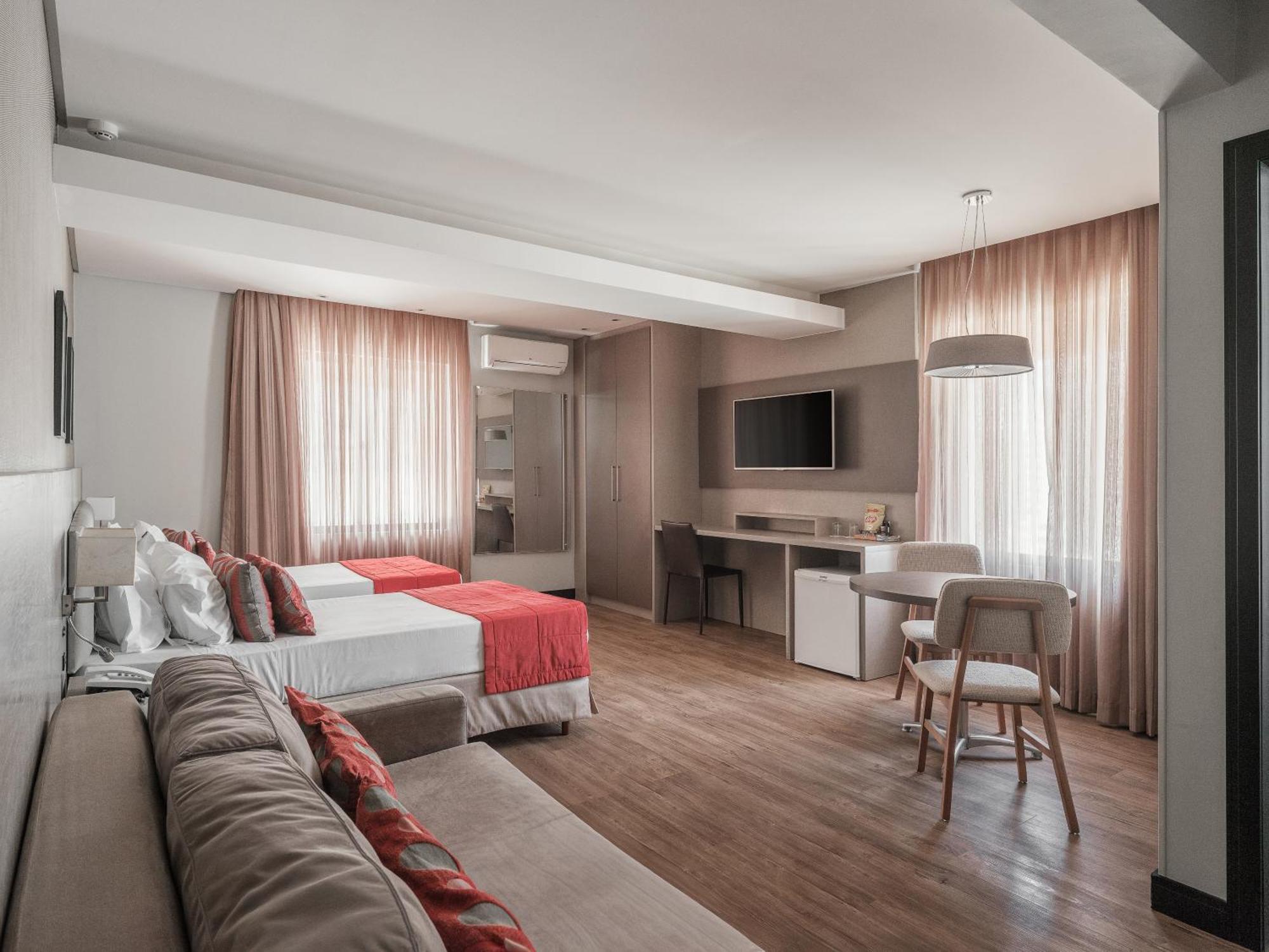 Premium Suite Twin Room