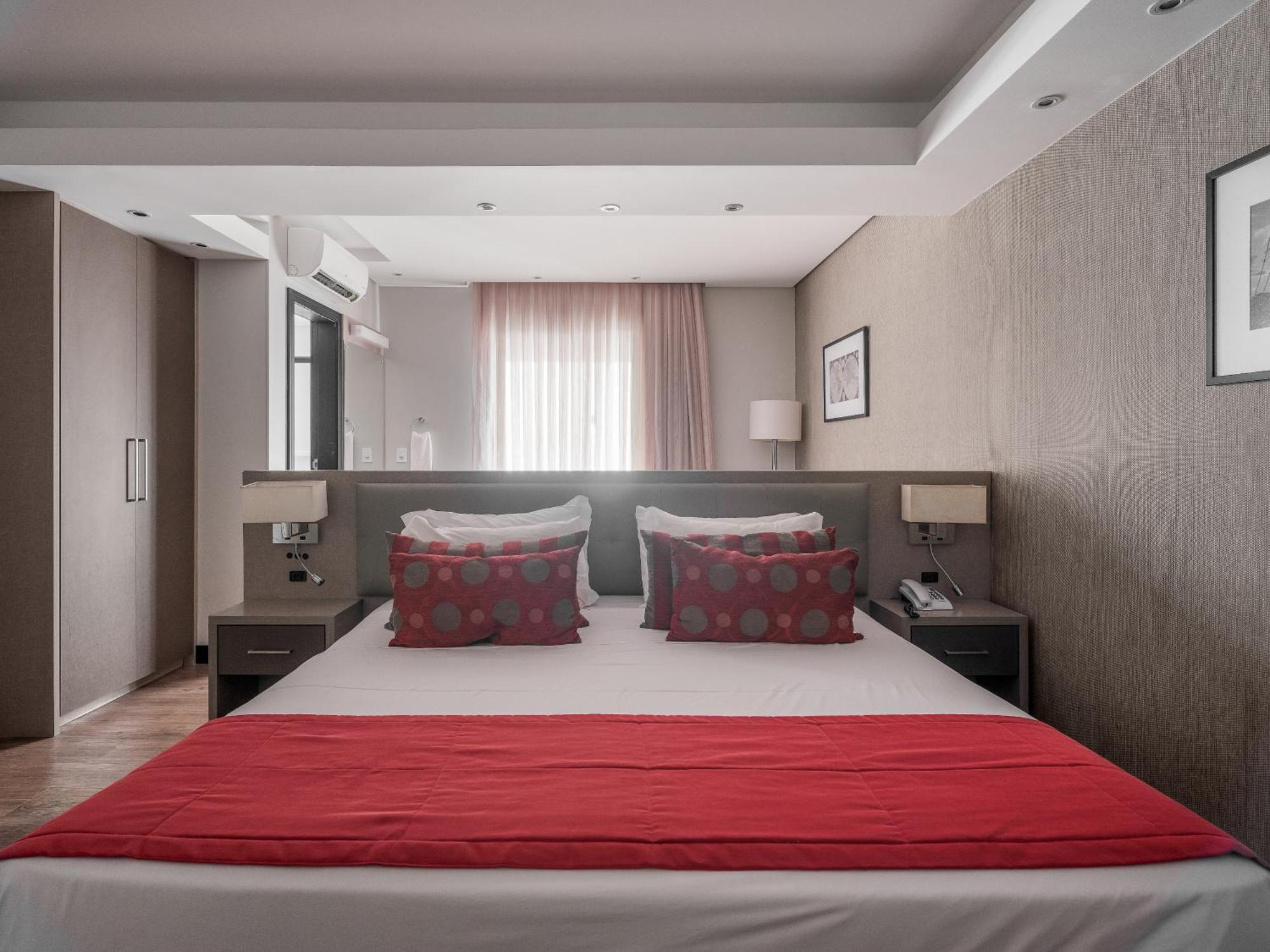 Premium Suite Triple double bed